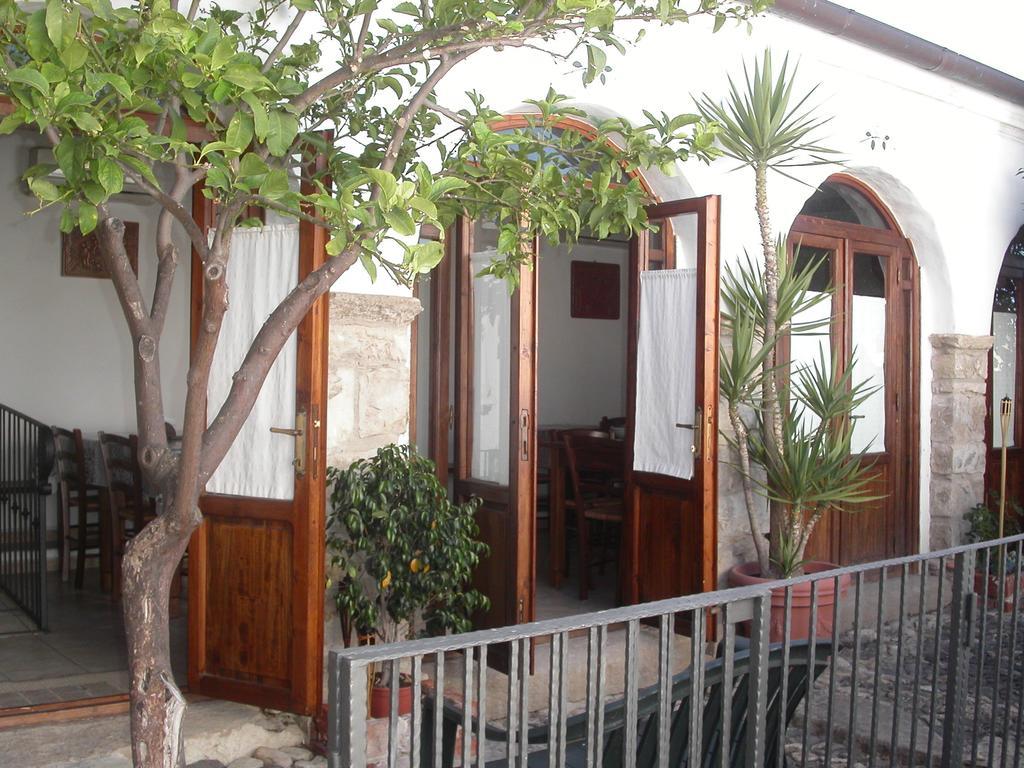 Locanda La Rosa Pauli Arbarei Exteriér fotografie